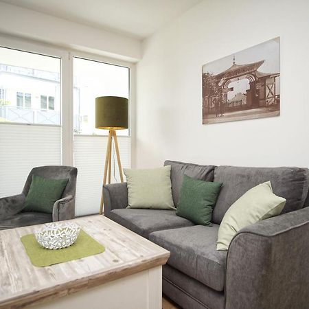 Terrasse, Gratis Nutzung Vom Ahoi Erlebnisbad Und Sauna In Sellin - Villa Karola Fewo 02 Goehren  Exterior photo