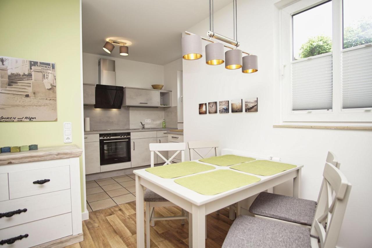 Terrasse, Gratis Nutzung Vom Ahoi Erlebnisbad Und Sauna In Sellin - Villa Karola Fewo 02 Goehren  Exterior photo