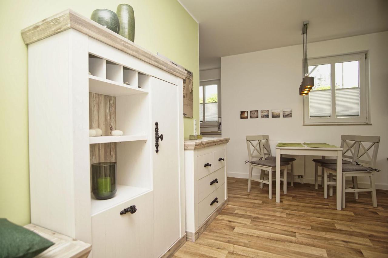 Terrasse, Gratis Nutzung Vom Ahoi Erlebnisbad Und Sauna In Sellin - Villa Karola Fewo 02 Goehren  Exterior photo