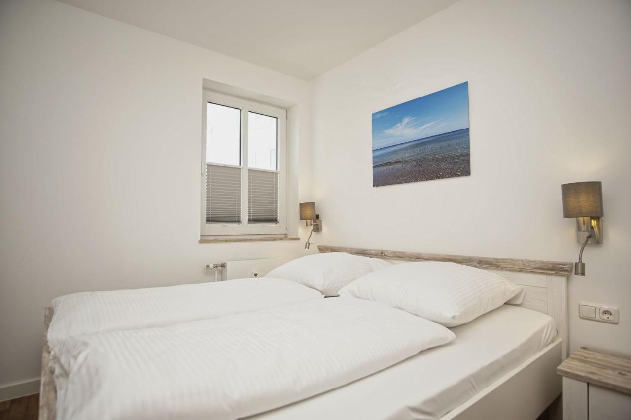 Terrasse, Gratis Nutzung Vom Ahoi Erlebnisbad Und Sauna In Sellin - Villa Karola Fewo 02 Goehren  Exterior photo